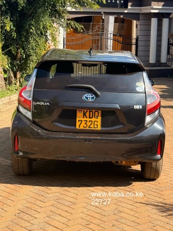 toyota-aqua-hybrid-for-sale-big-3