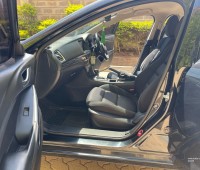 mazda-atenza-diesel-small-4