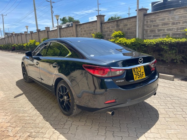 mazda-atenza-diesel-big-6