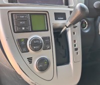2009-toyota-ractis-for-sale-small-2