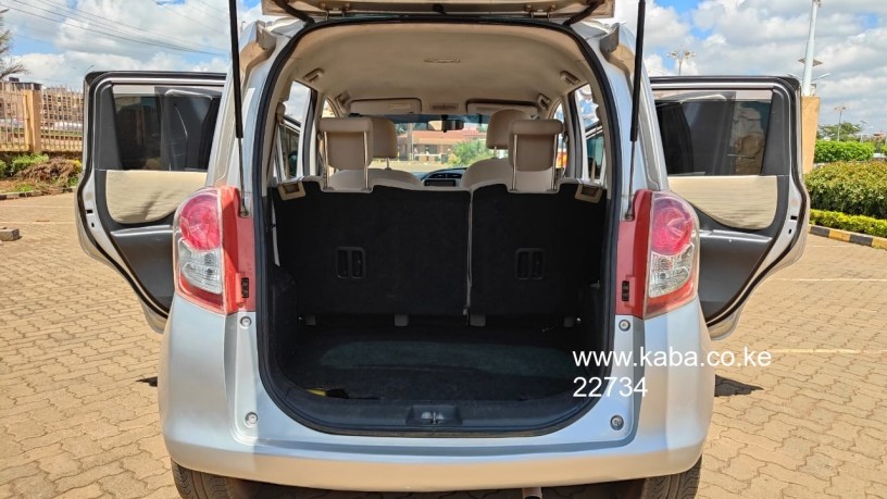 2009-toyota-ractis-for-sale-big-1