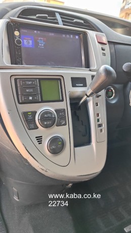 2009-toyota-ractis-for-sale-big-2