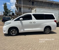 toyota-alphard-small-2