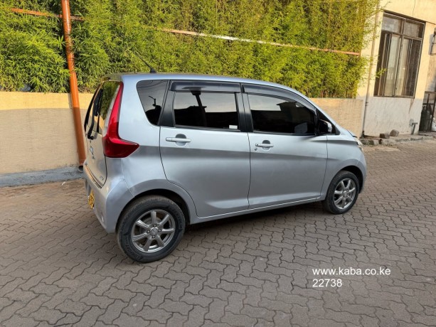 nissan-dayz-big-3