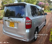 2011-toyota-noah-for-sale-small-7