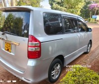 2011-toyota-noah-for-sale-small-2
