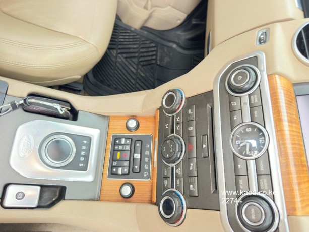 2012-landrover-discovery-4-sdv6-hse-for-sale-big-1