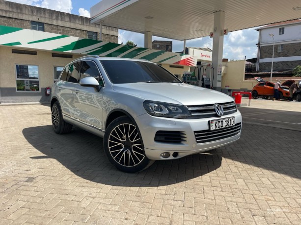 vokswagen-touareg-big-0