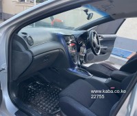 toyota-caldina-small-3