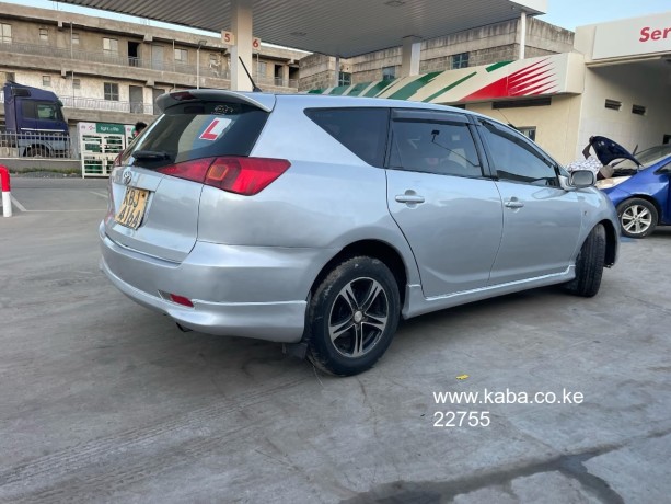 toyota-caldina-big-5