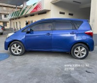 toyota-ractis-small-5