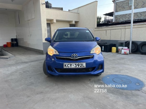 toyota-ractis-big-8
