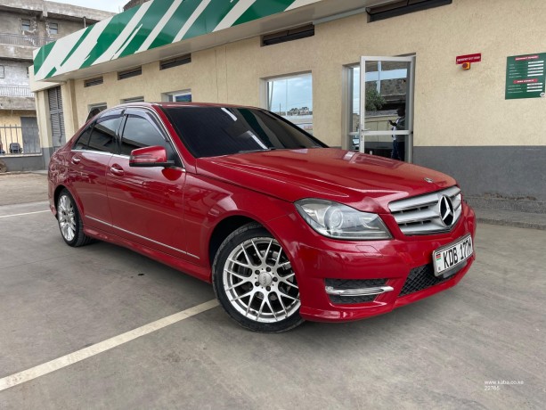 mercedes-benz-c200-big-0