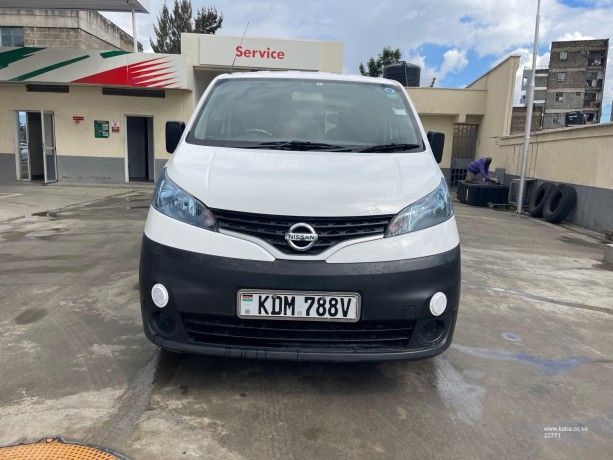 nissan-nv200-big-7