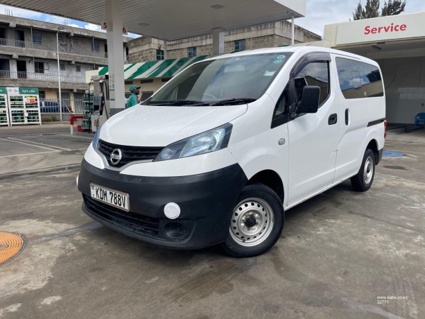 nissan-nv200-big-1