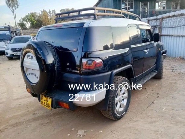 2011-toyota-fj-cruiser-for-sale-big-8