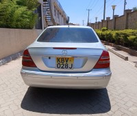 mercedes-benz-e200-small-7