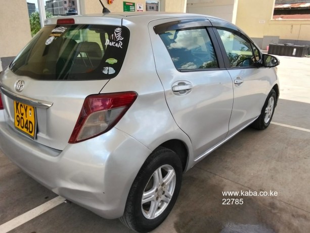 toyota-vitz-big-6