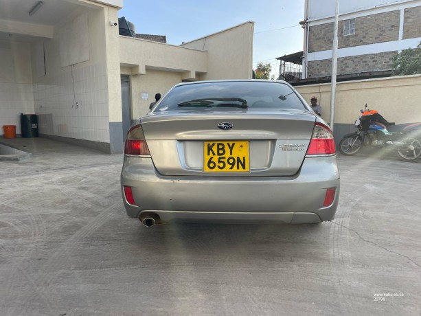 subaru-legacy-bl5-big-8