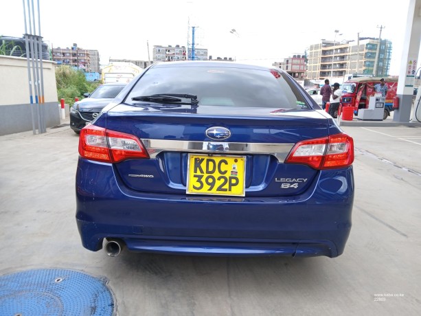 subaru-legacy-bn9-big-8