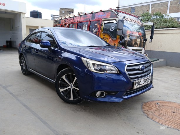 subaru-legacy-bn9-big-5