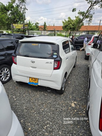 2017-daihatsumira-eis-for-sale-big-4