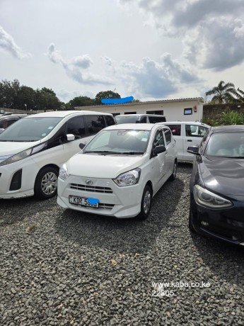 2017-daihatsumira-eis-for-sale-big-2