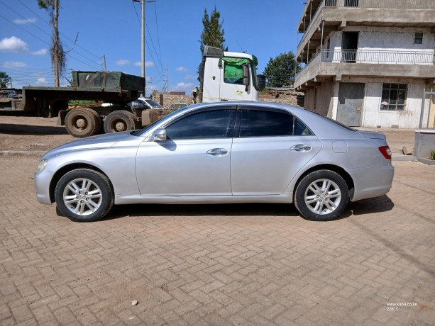 toyota-mark-x-big-2