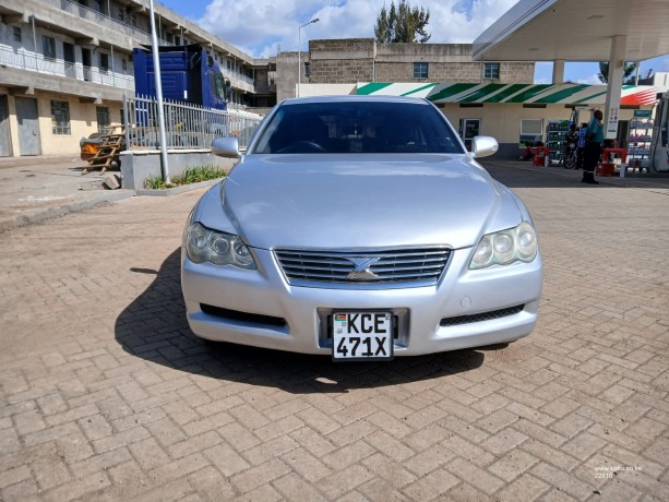 toyota-mark-x-big-7