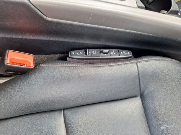 mercedes-benz-e250-cdi-big-3