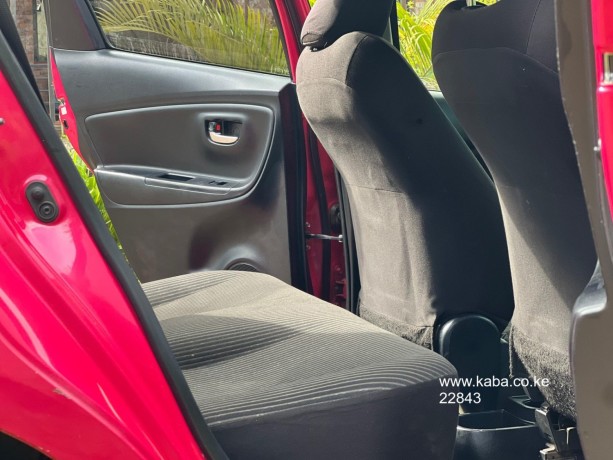 2014-toyota-vitz-for-sale-big-5