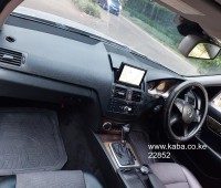 mercedess-benz-c200-small-4