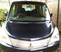2012-mitsubishi-delica-d2-small-5