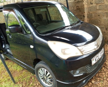 2012 Mitsubishi Delica D2