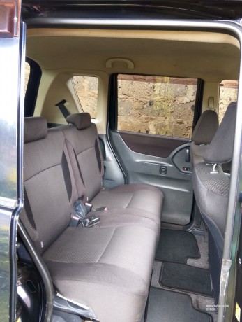 2012-mitsubishi-delica-d2-big-6