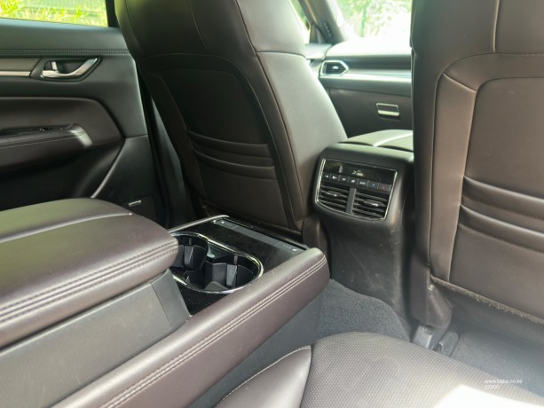 mazda-cx8-on-sale-right-now-verifiable-genuine-mileage-big-6