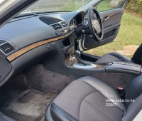 2003-mercedes-benz-e320-series-small-7