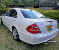 2003-mercedes-benz-e320-series-small-3