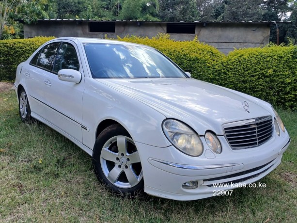 2003-mercedes-benz-e320-series-big-0
