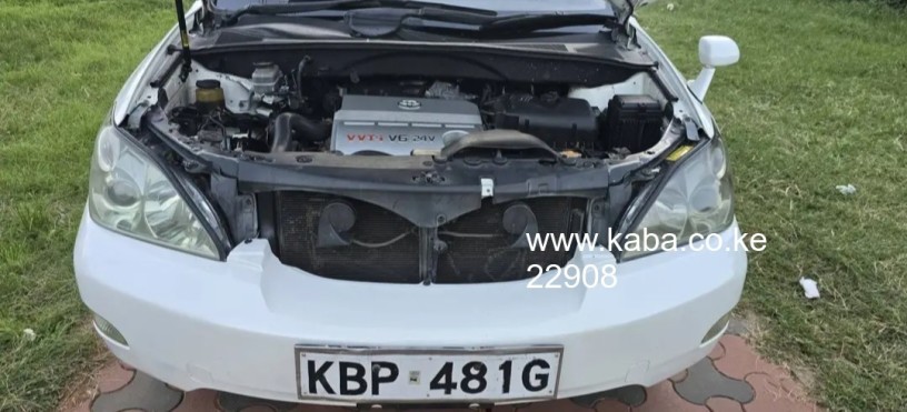 clean-toyota-harrier-all-wheel-drive-big-7