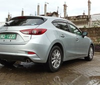 mazda-axella-2018-hatchback-small-6