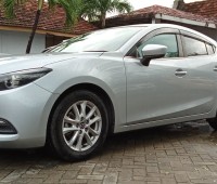 mazda-axella-2018-hatchback-small-0