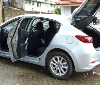 mazda-axella-2018-hatchback-small-3