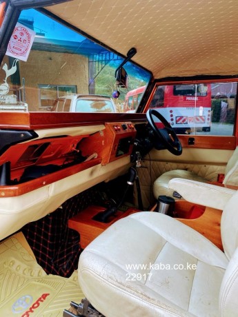 1978-landrover-defender-for-sale-big-3