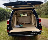 toyota-landcruiser-v8-sahara-small-6