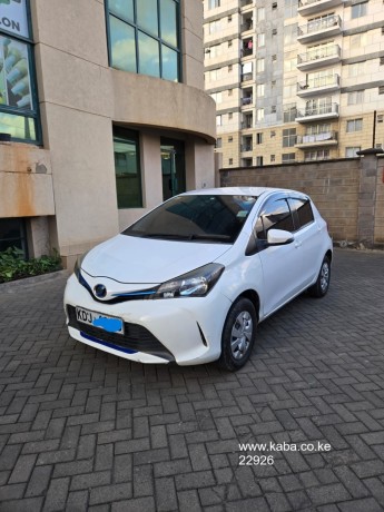 2015-toyota-vitz-for-sale-big-0