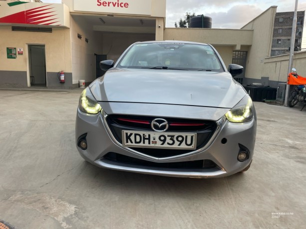 mazda-demio-diesel-big-7