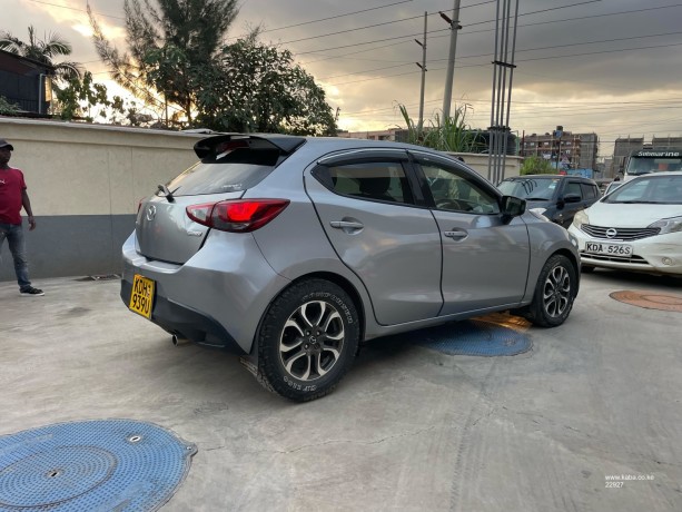 mazda-demio-diesel-big-4