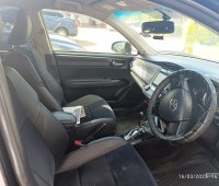 toyota-fielder-wxb-2013-small-4