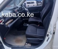 2015-toyota-probox-kdh-small-4